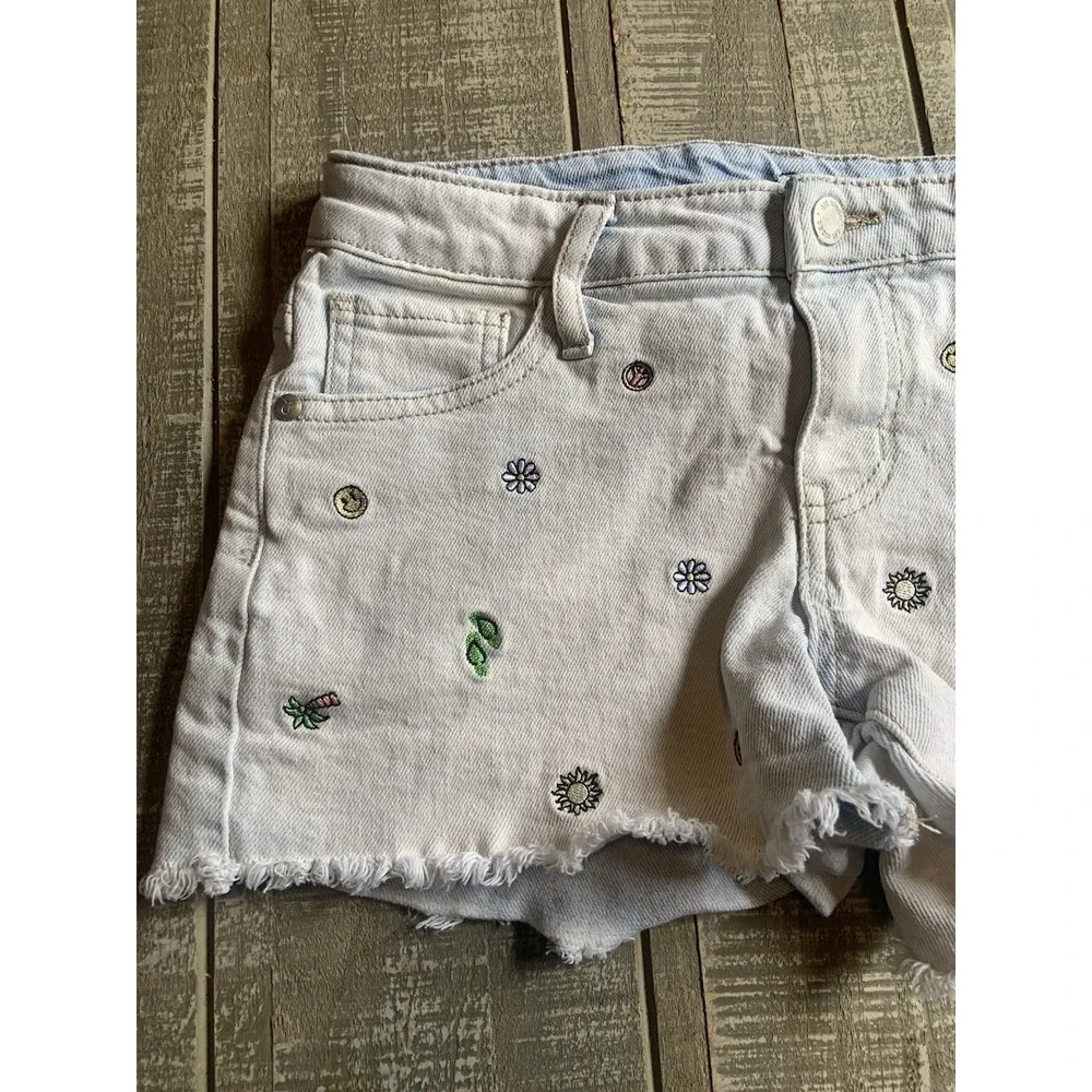 Art‎ Class Girls Embroidered Flowers Summer Jean Shorts Size XL 14-16 Light Wash